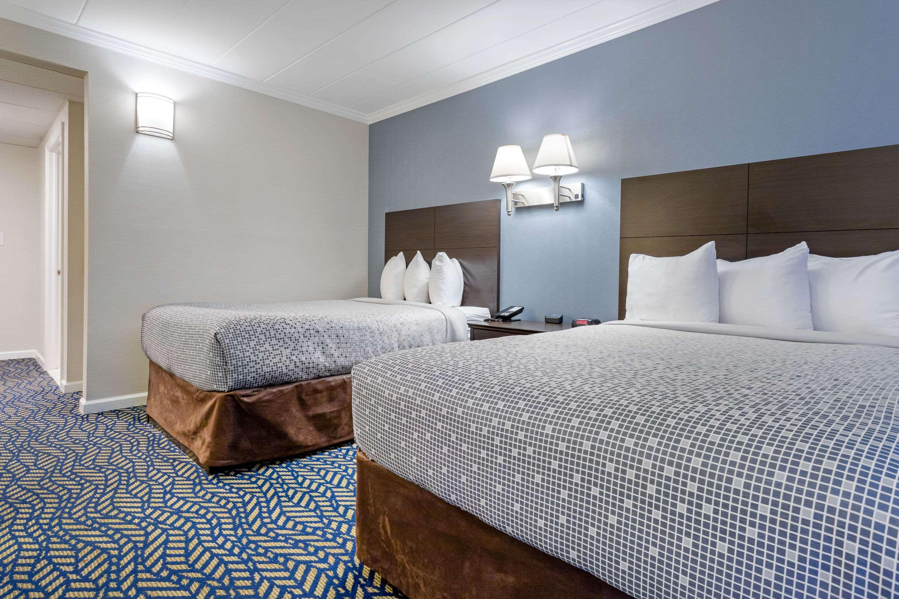 Econo Lodge Гіксвілл Екстер'єр фото