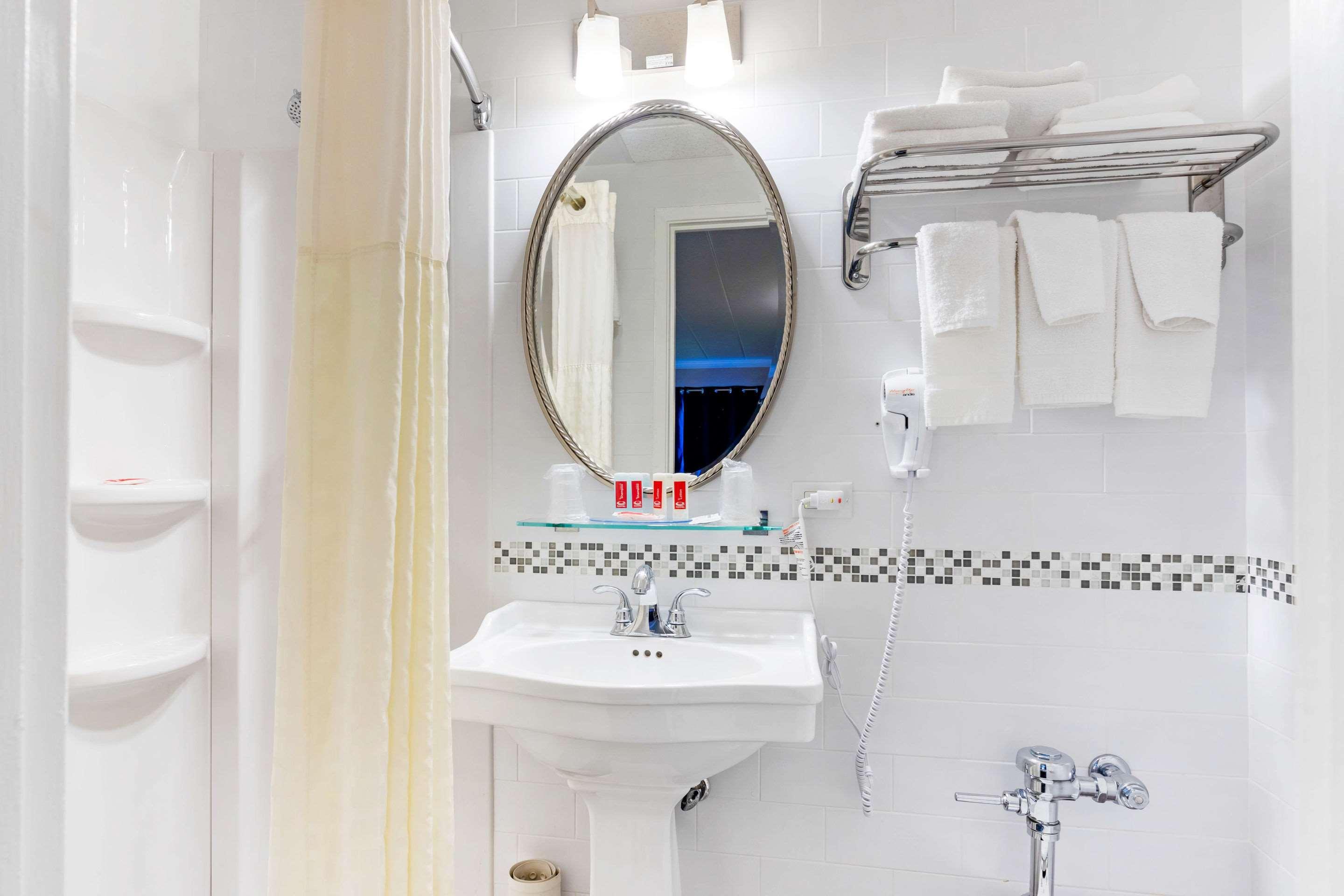 Econo Lodge Гіксвілл Екстер'єр фото